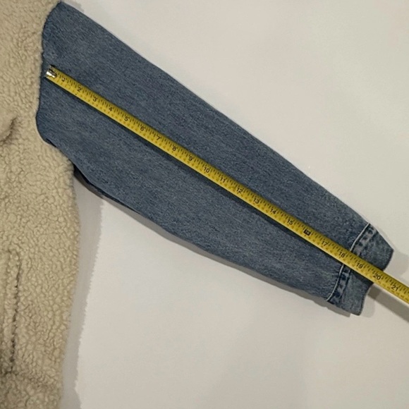 Levi's mens Hybrid Relaxed Cozy Trucker size Small (read description) - Picture 8 of 10